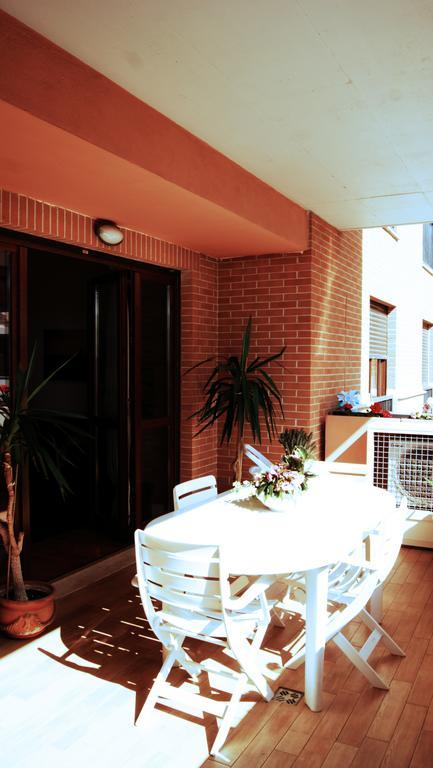 Sweet Roman Holiday Fiumicino Room photo